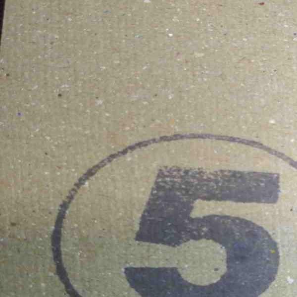 CARTON GRIS 5 2.4MM 90X130 CMS.